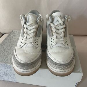 Nike Jordan Retro  White and Gray Sneakers